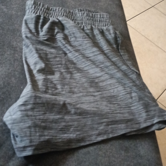 Swimming trunks - Picture 3 of 3